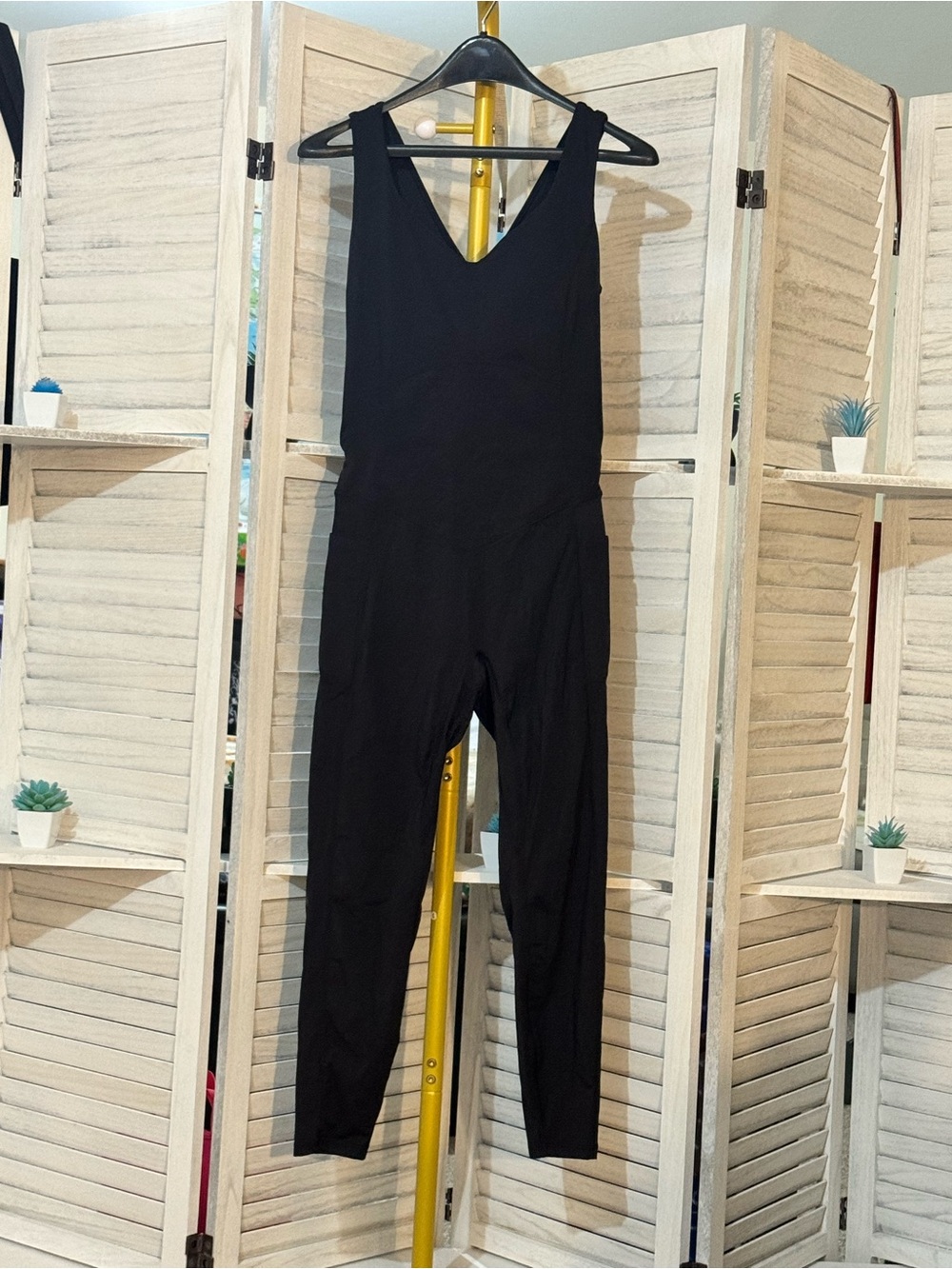 HALARA Black ULTRA Sculpting One-Piece Jumpsuit with Side Pocket- M - Picture 6 of 11
